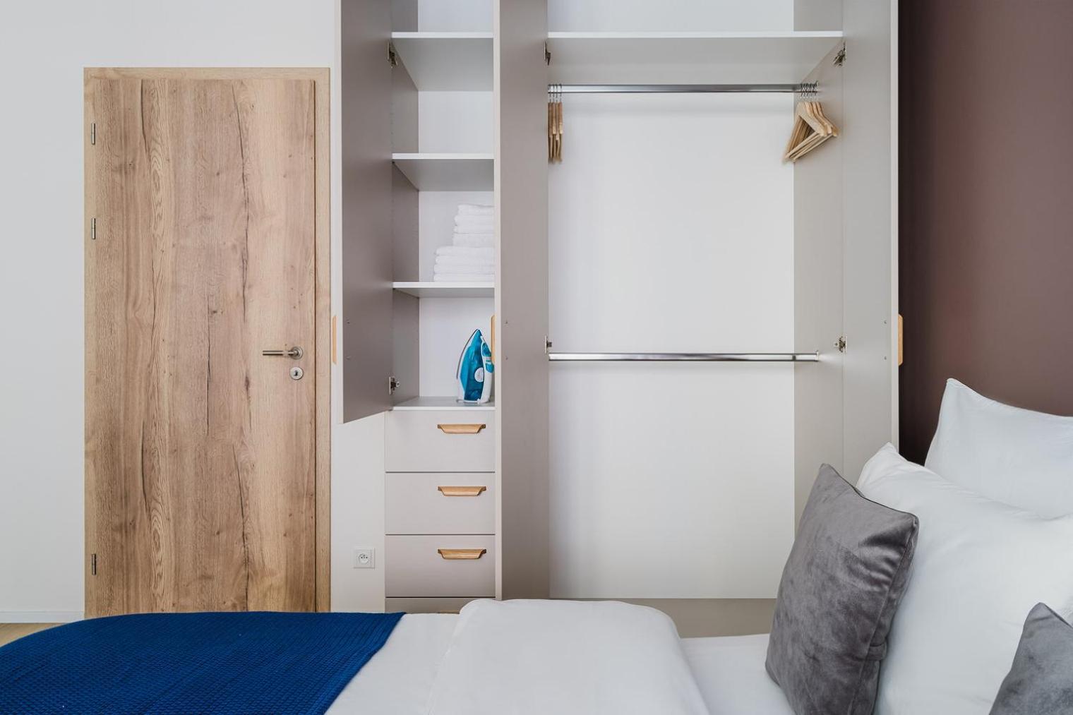Apartment Blueground 7 Furnished Close To Offices Prg-29 *